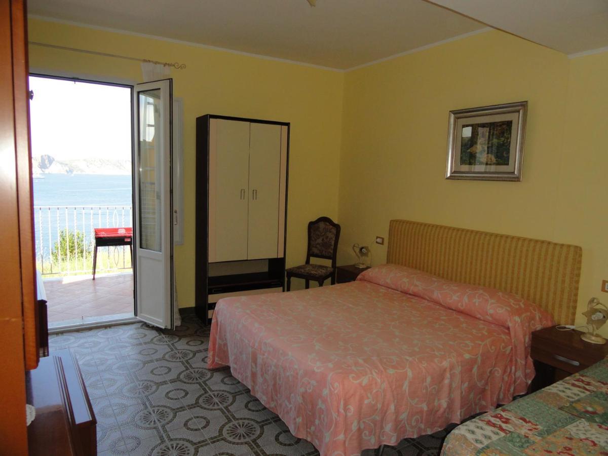 Casa Santella Leilighet Ponza Eksteriør bilde